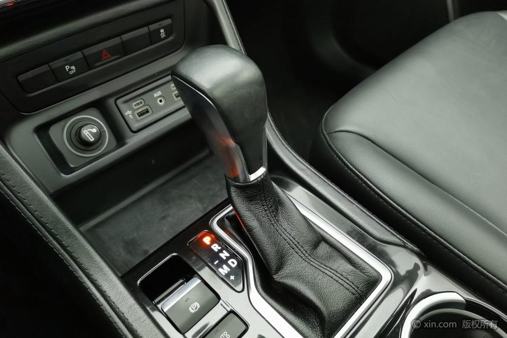 Jeep Commander, фото 15
