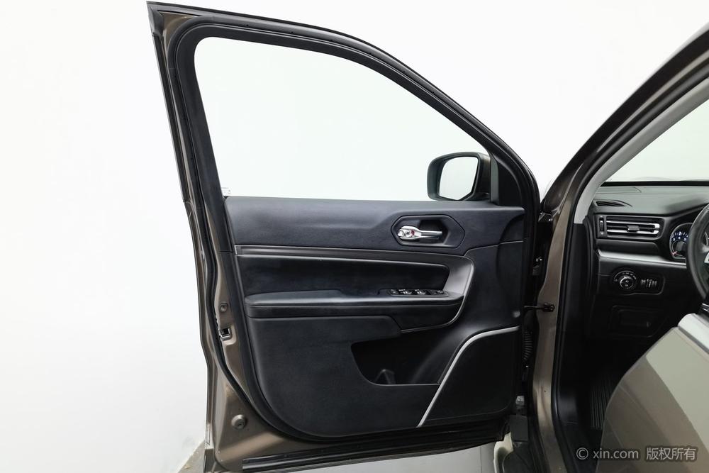 Jeep Commander, фото 21