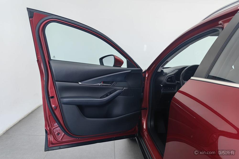 Mazda CX-30, фото 21