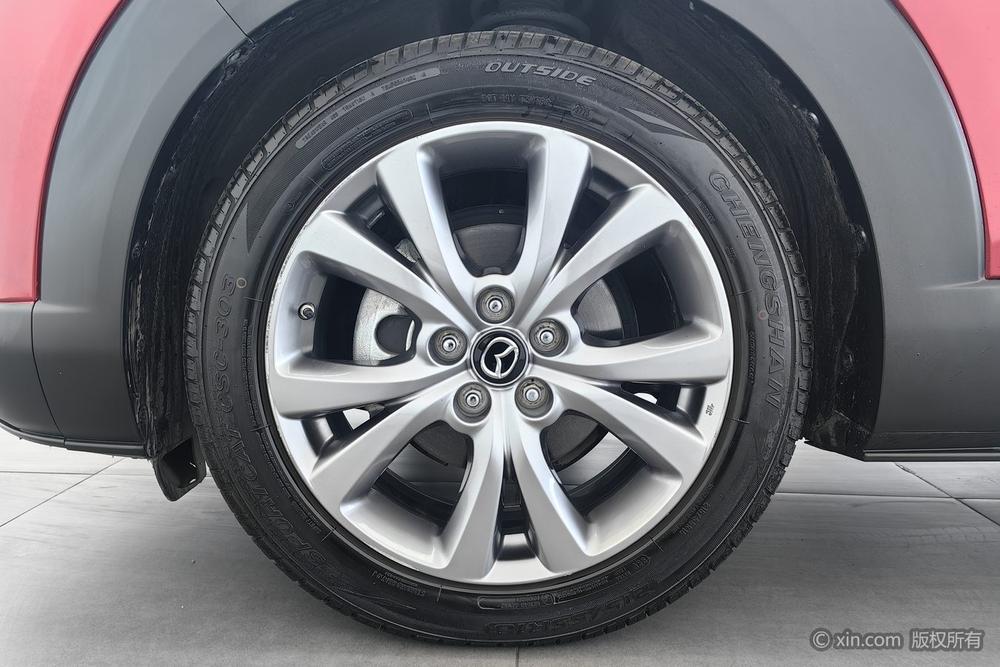 Mazda CX-30, фото 10