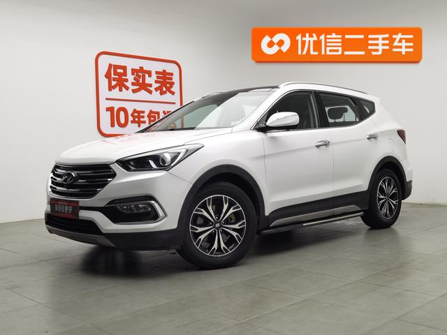 Hyundai Santa Fe 2017 года выпуска