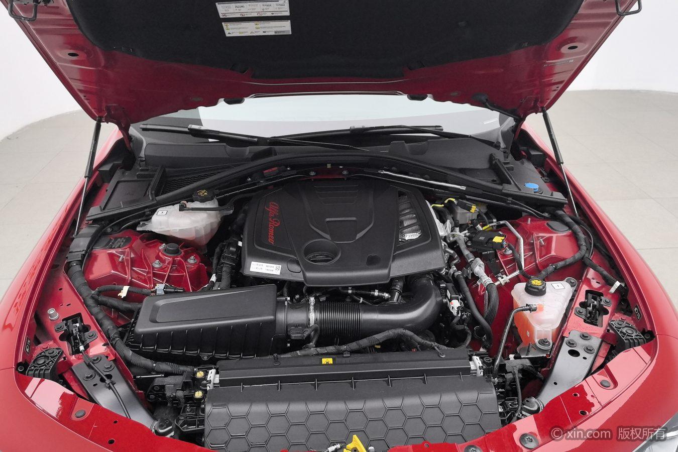Alfa Romeo Giulia 2022 2.0T 280HP Ti