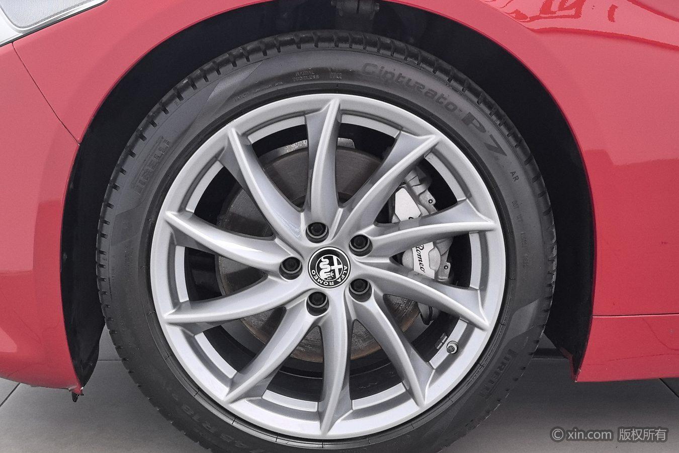 Alfa Romeo Giulia 2022 2.0T 280HP Ti