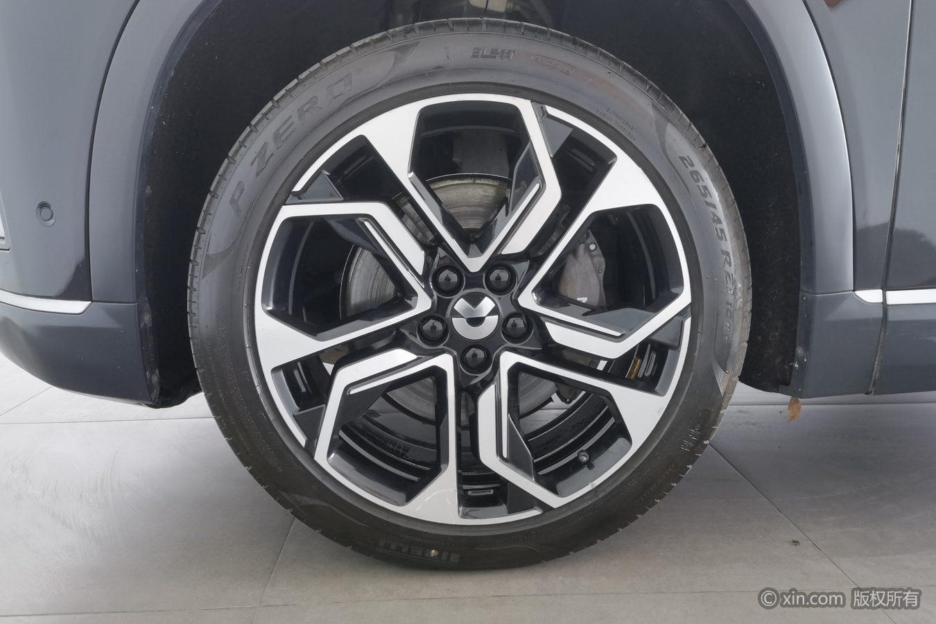 NIO ES8 2020 415KM мест