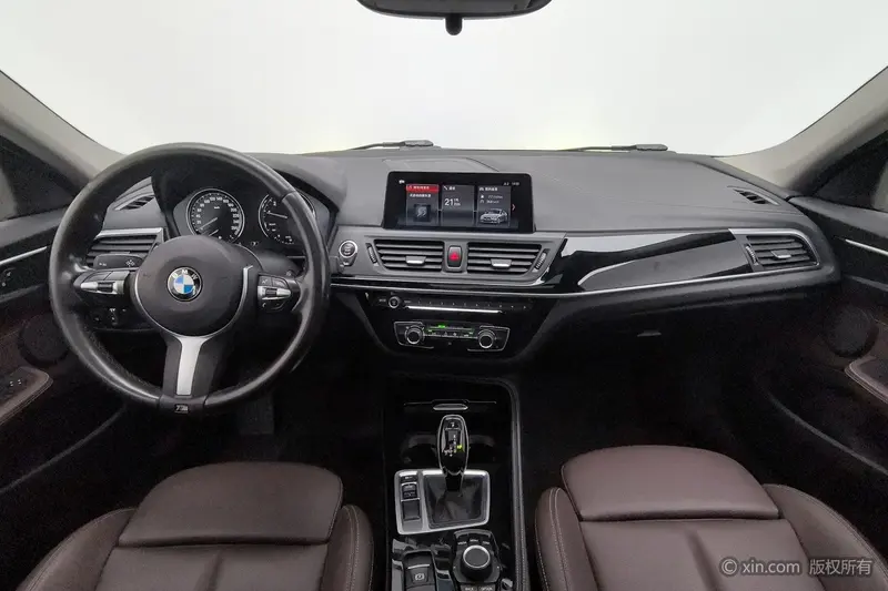 BMW 1 Series 120i M спортпакет — фото 8