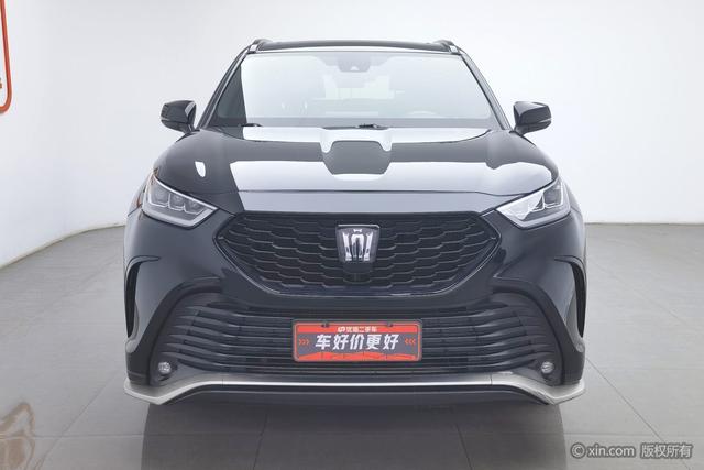 Toyota Crown Kluger 2022 2.0 T AT 4 WD — фото 2