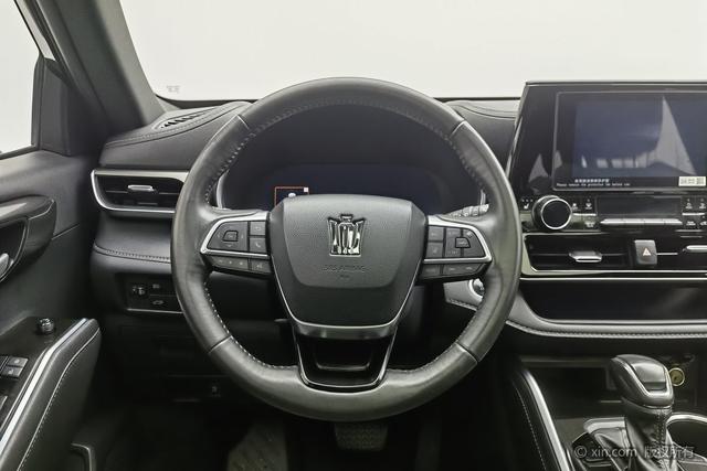 Toyota Crown Kluger 2022 2.0 T AT 4 WD — фото 14