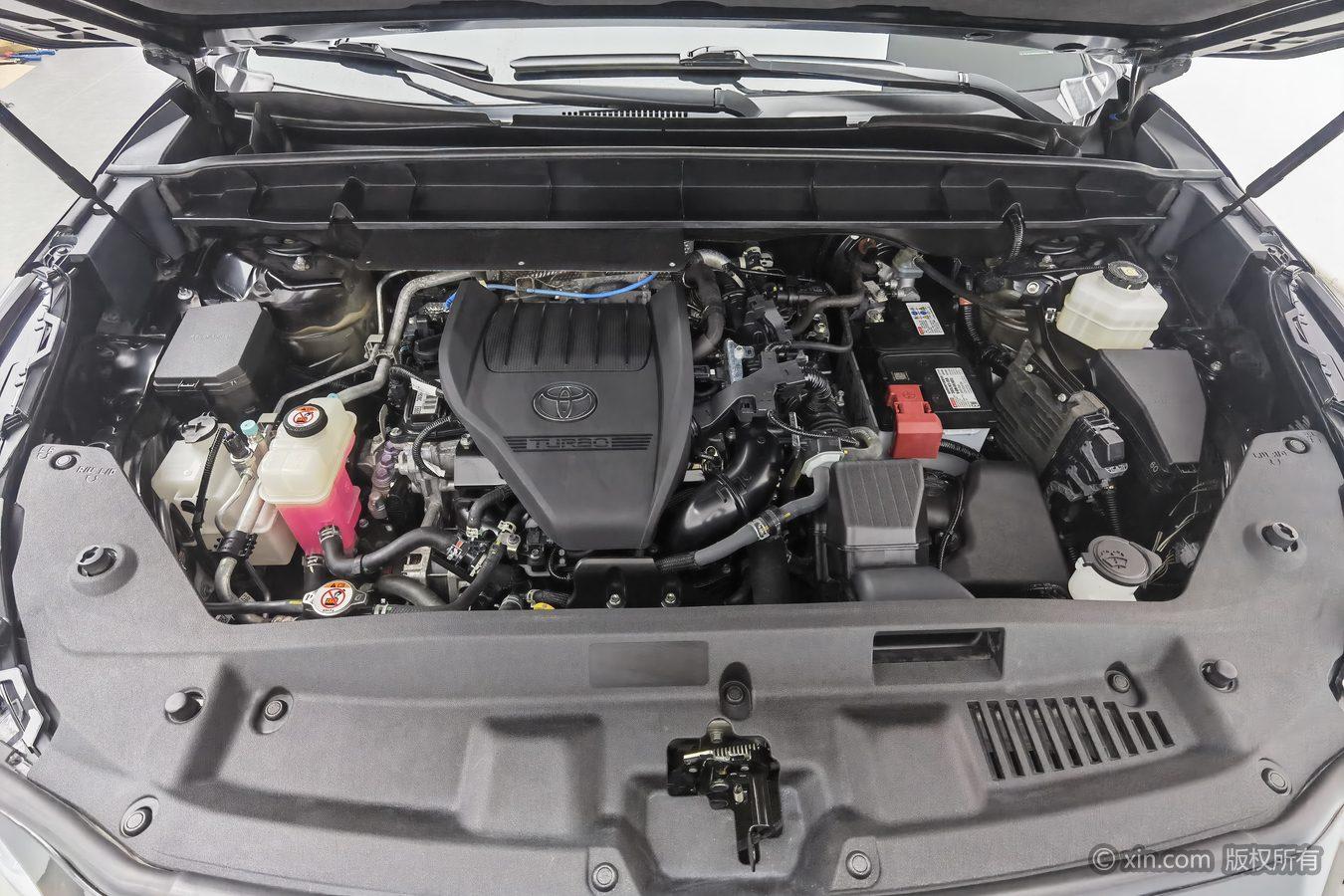 Toyota Crown Kluger 2022 2.0T AT