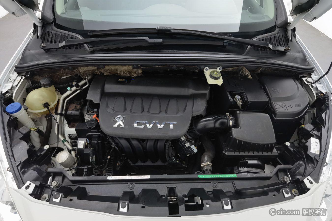 Peugeot 408 2013 2.0L AT Comfort
