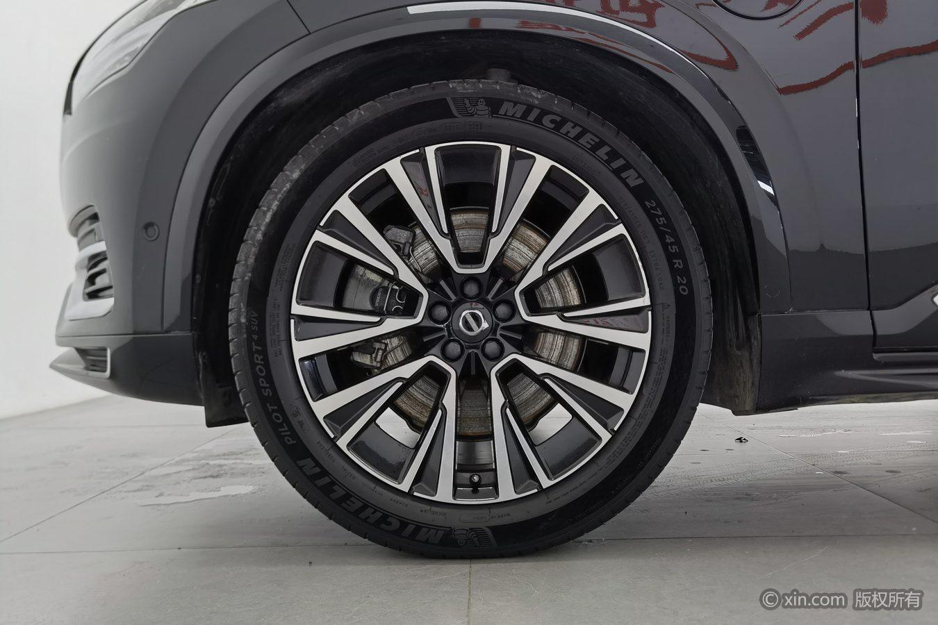 Volvo XC90 PHEV 2023 E T8 Luxury 7 мест