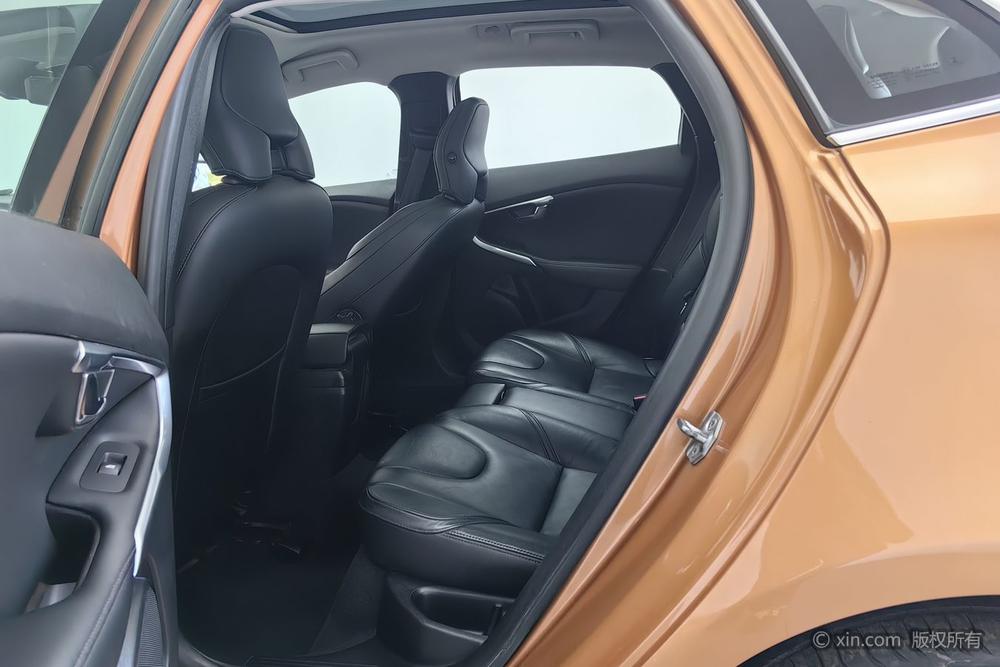 Volvo V40, фото 19