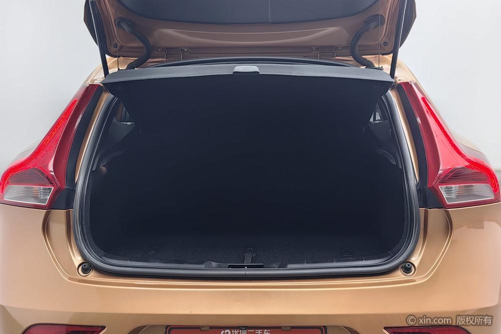 Volvo V40, фото 23