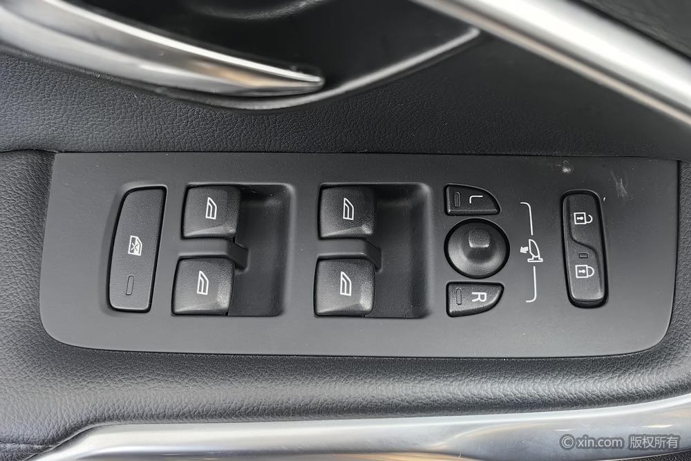 Volvo V40, фото 22