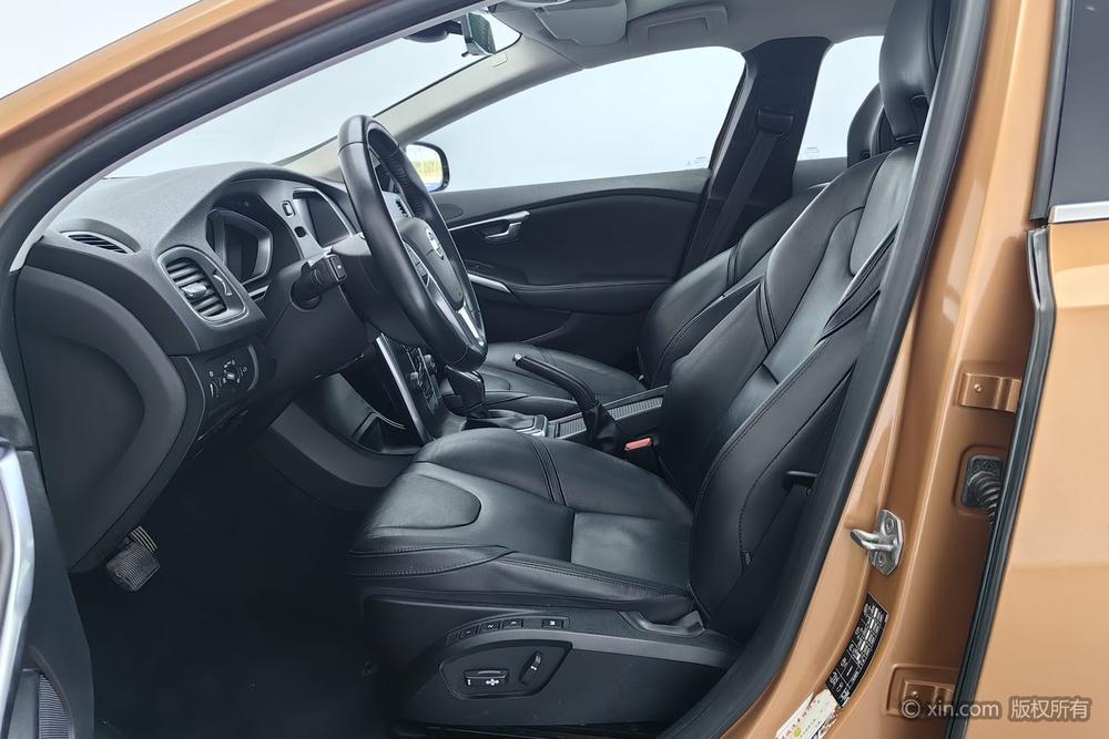 Volvo V40, фото 17