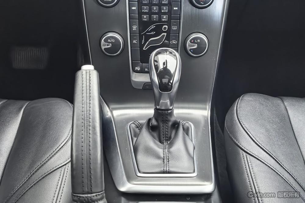 Volvo V40, фото 15