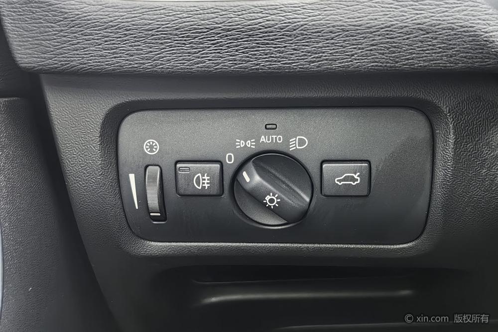 Volvo V40, фото 16