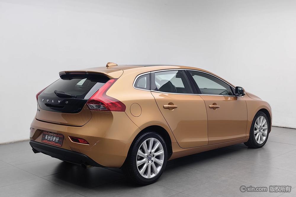 Volvo V40, фото 4