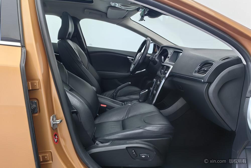 Volvo V40, фото 24