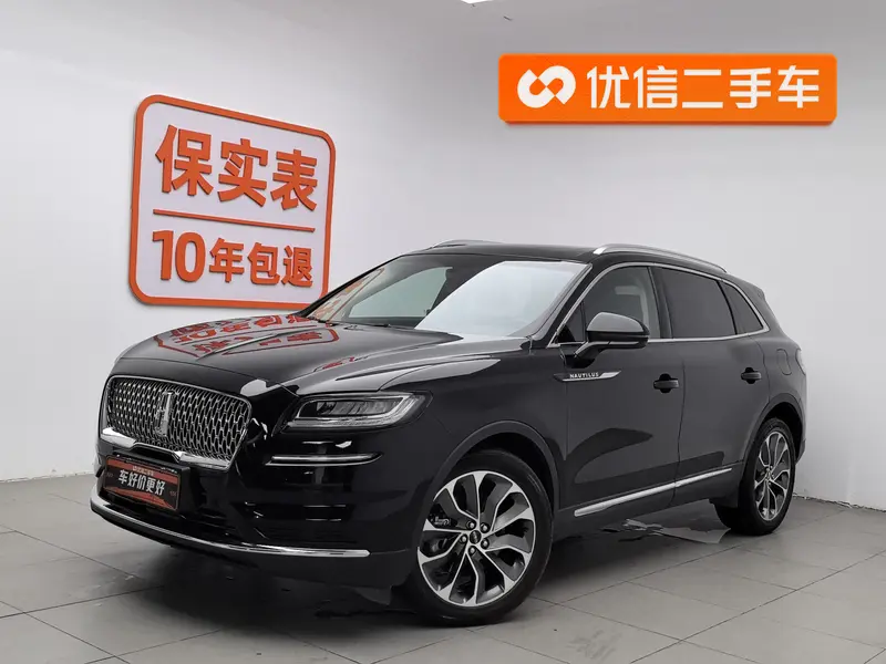 Lincoln Nautilus 2.0 T 4 WD Premium Plus