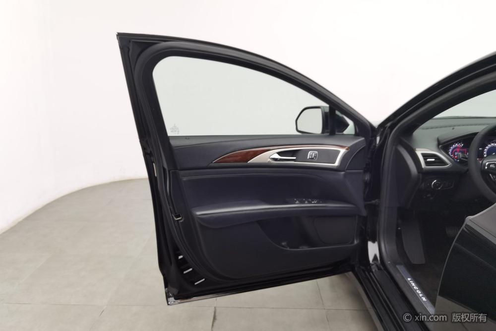 Lincoln MKZ, фото 21