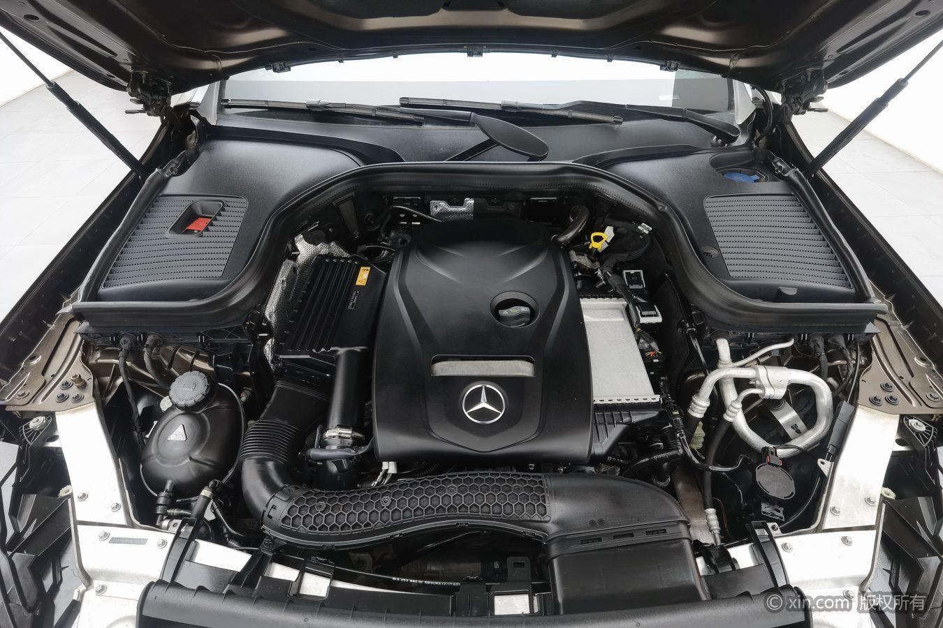 Mercedes-Benz GLC 2017 GLC 260 4MATIC