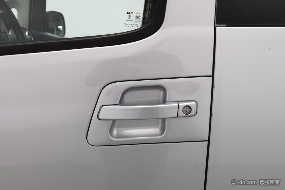 JAC Refine M3, фото 9