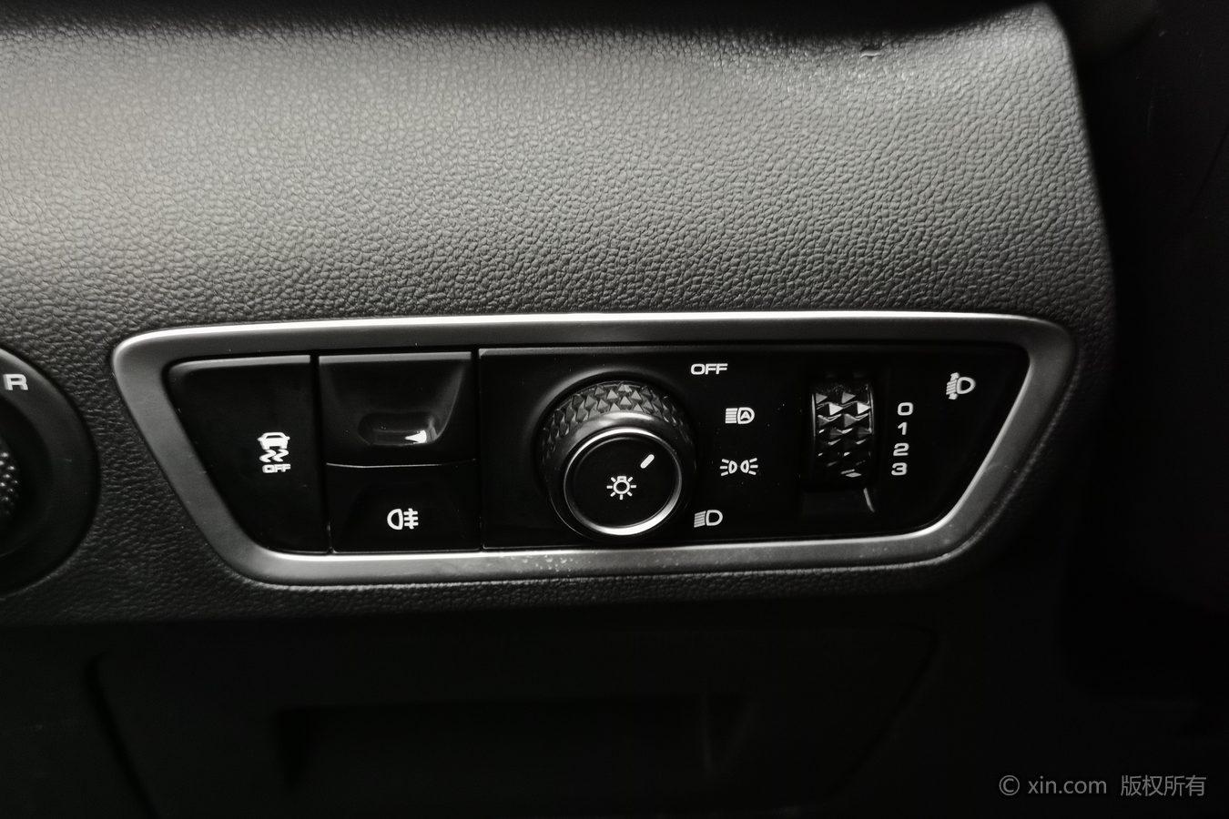 Baojun Valli 2021 1.5T yi li mu chang CVT Люкс