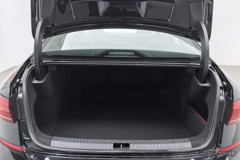 Volkswagen Passat — фото 17