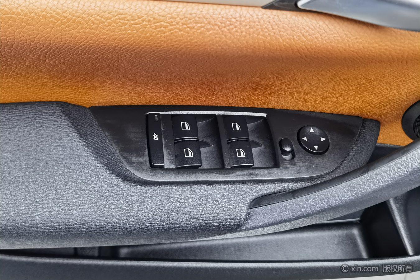 BMW X1 2014 sDrive18i Style