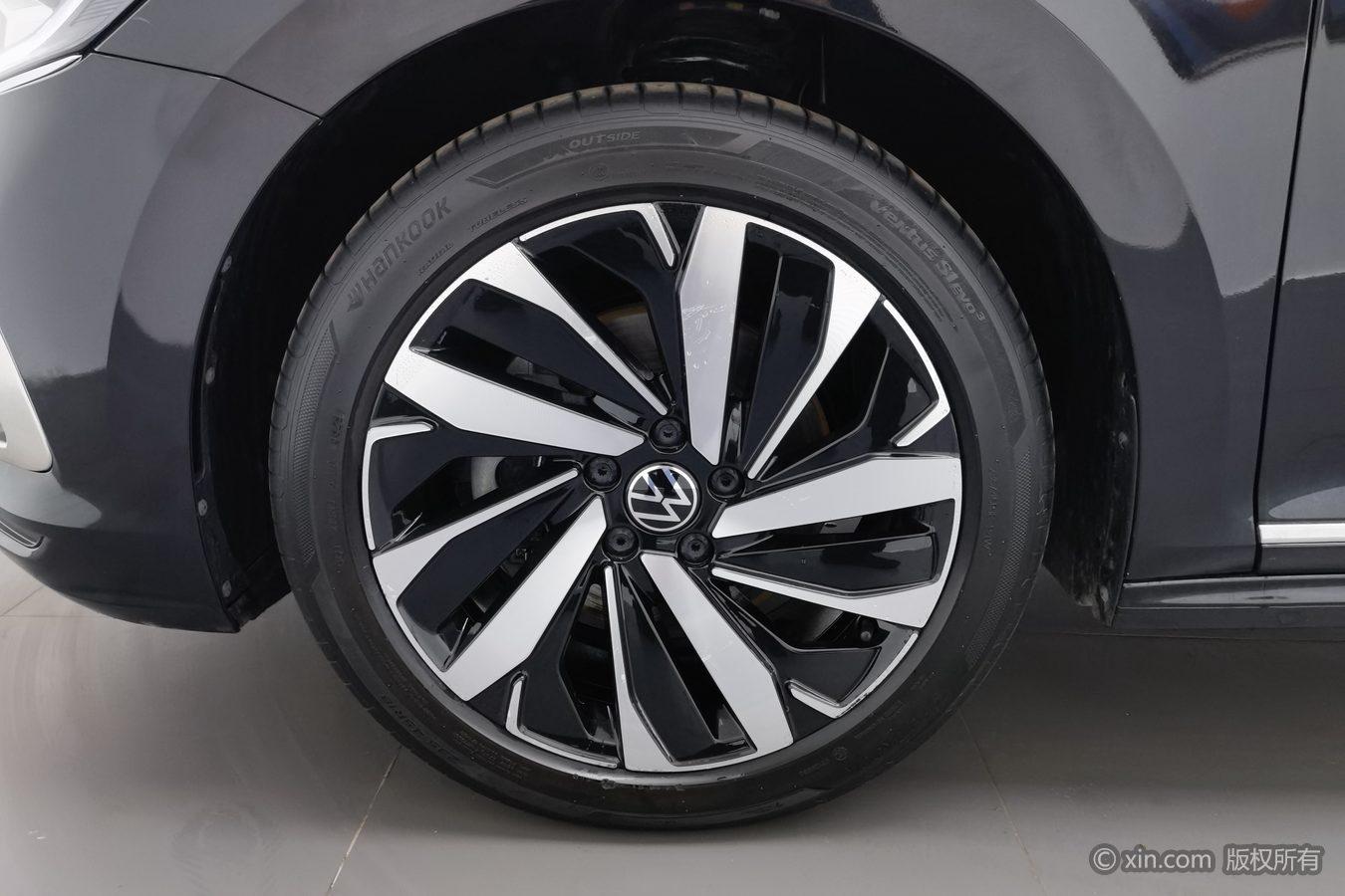Volkswagen Passat 2024 Черный из Китая, фото 2