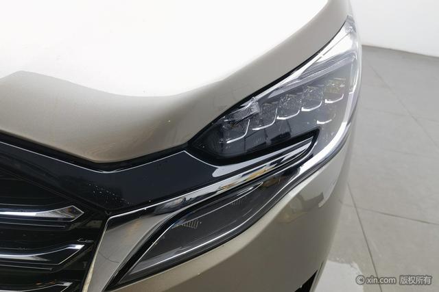 Buick GL8 2023 ES 2.0 T Comfort — фото 7