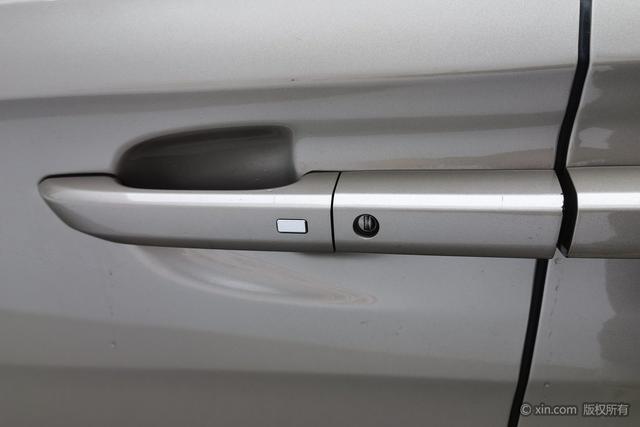 Buick GL8 2023 ES 2.0 T Comfort — фото 8