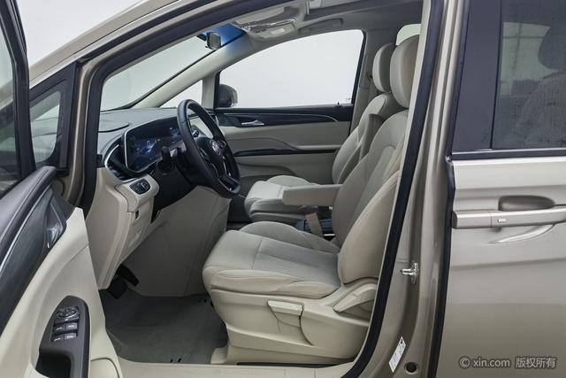 Buick GL8 2023 ES 2.0 T Comfort — фото 17