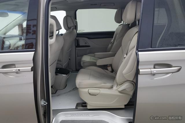 Buick GL8 2023 ES 2.0 T Comfort — фото 19
