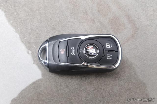 Buick GL8 2023 ES 2.0 T Comfort — фото 6
