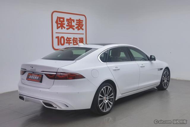 Jaguar XFL 2024 2.0 T P 250 2 WD — фото 4