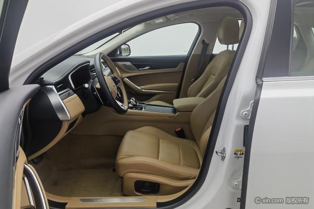 Jaguar XFL 2024 2.0 T P 250 2 WD — фото 16