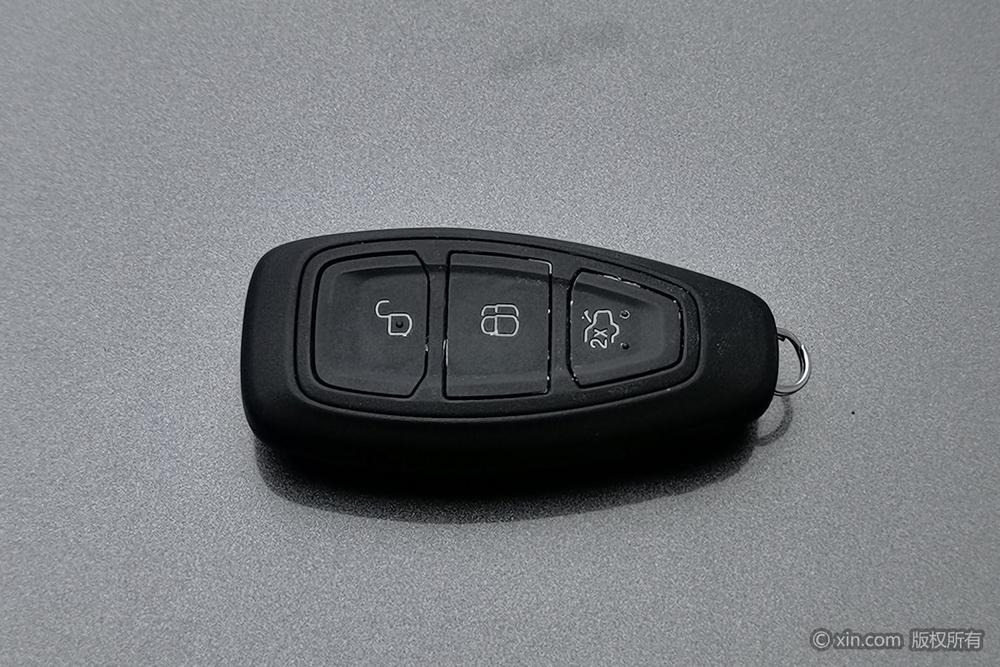 Ford Kuga, фото 6