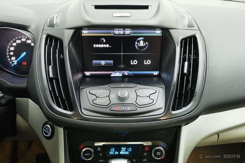 Ford Kuga, фото 12
