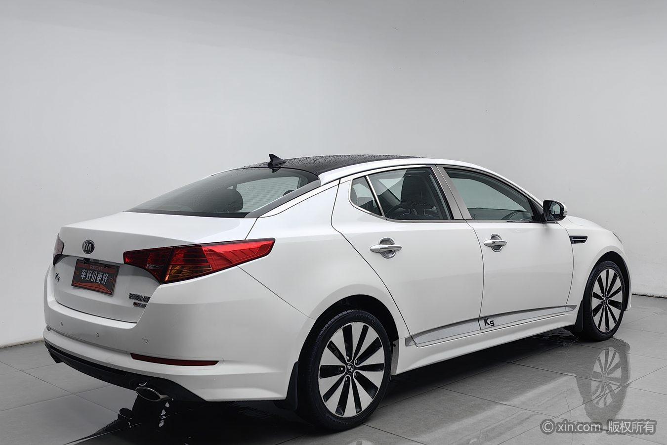 Kia K5 2012 2.0L AT DLX