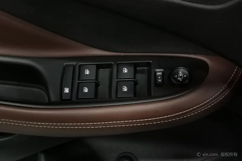 Buick Envision — фото 17