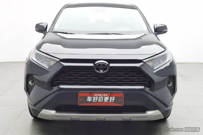 Toyota RAV4 — фото 2