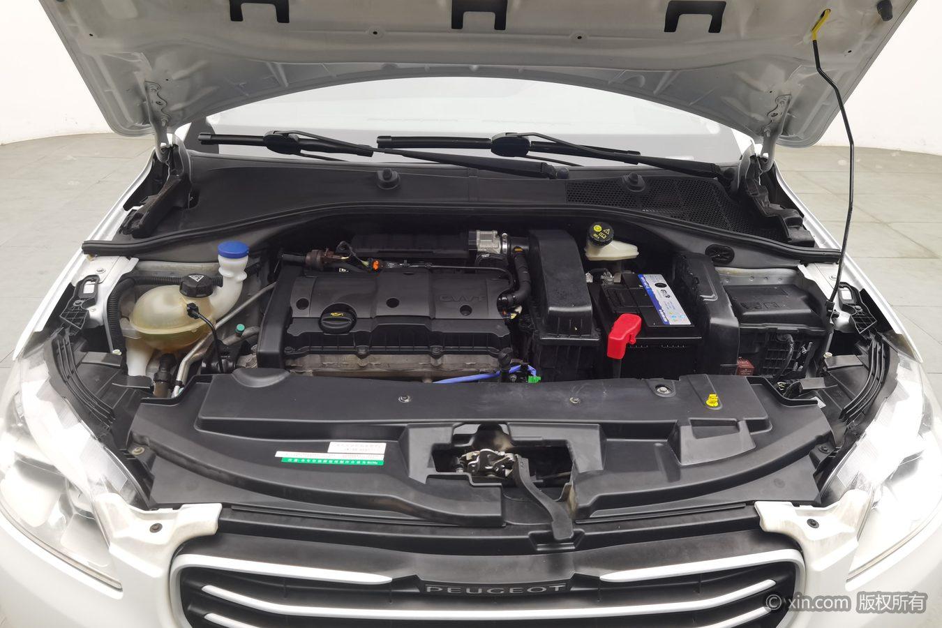 Peugeot 301 2016 1.6L MT Comfort