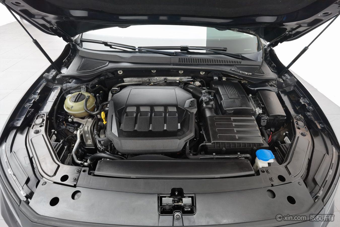 Volkswagen Passat 2022 330TSI Elite