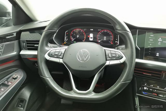 Volkswagen Passat 2022 Черный из Китая, фото 5