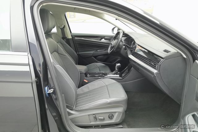 Volkswagen Passat id 4321155 из Китая 9