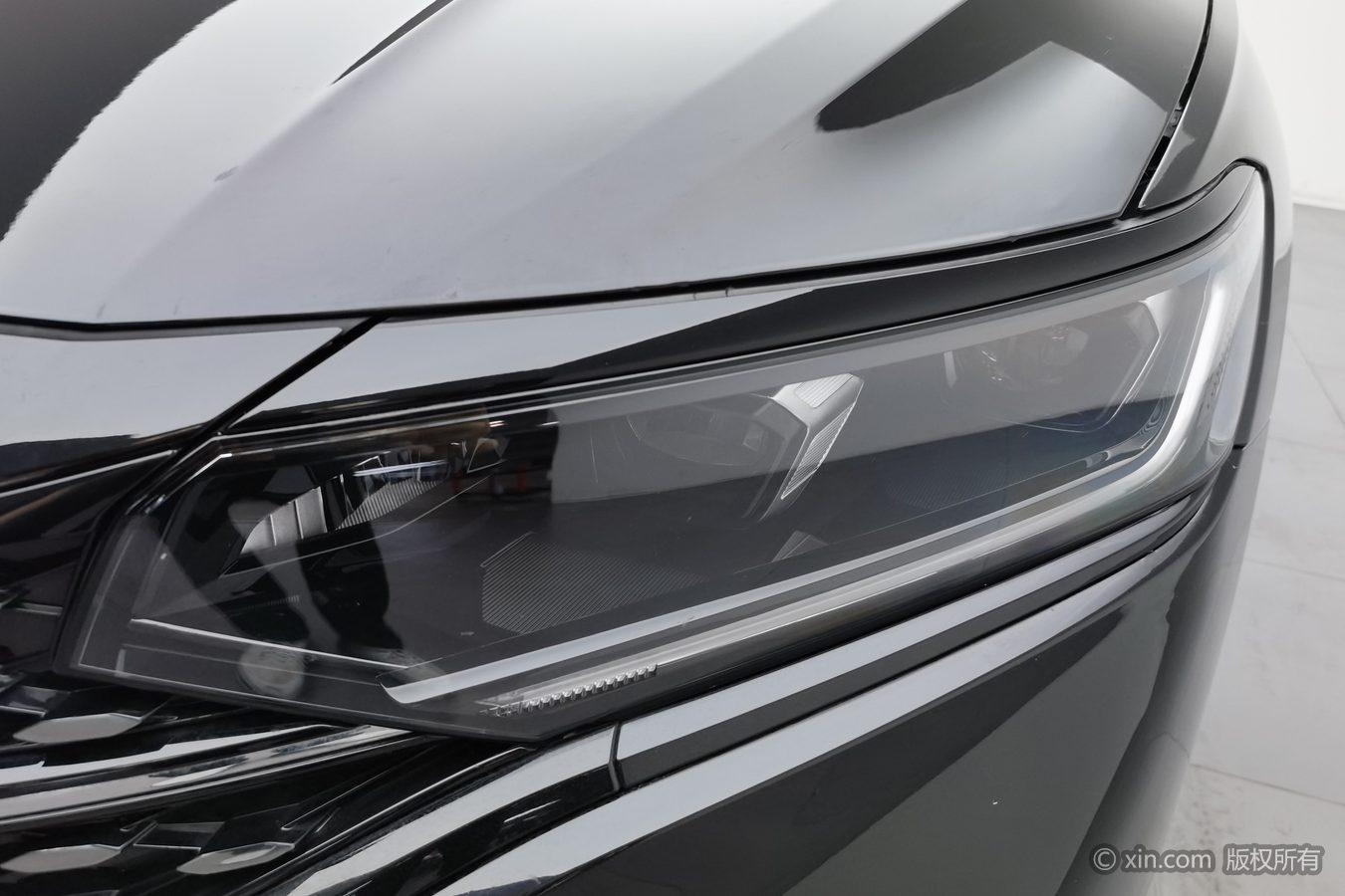 Volkswagen Passat 2022 330TSI Elite