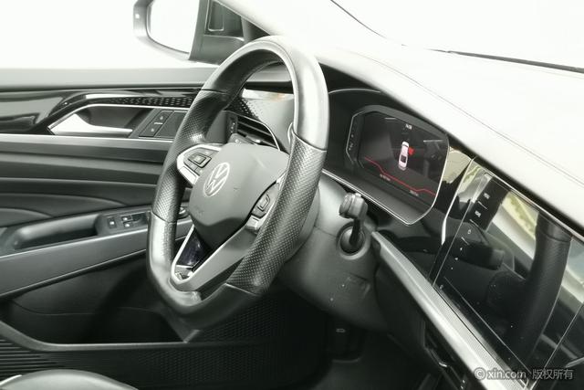 Volkswagen Passat id 4321155 из Китая 22
