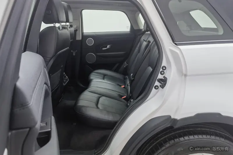 Land Rover Range Rover Evoque — фото 14