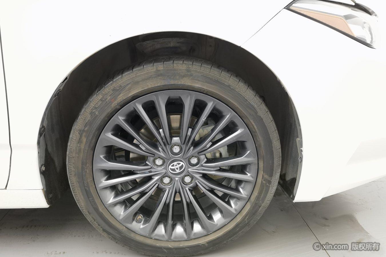 Toyota Avalon 2019 2.0L XLE Premium VI